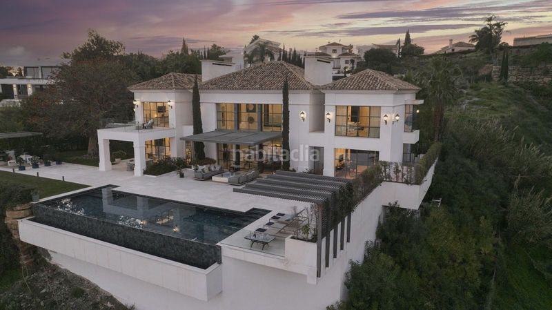 Foto b93b332b-79b2-4507-850a-666c4c85f7ac. Xalet amb aparcament piscina a Los Flamingos Benahavís