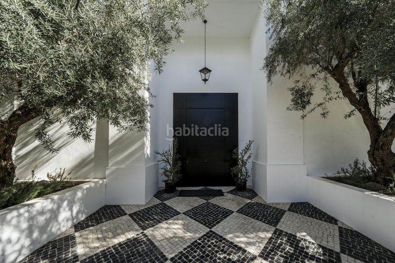 Foto ffccc86a-c6d3-4653-994c-11fd87a38cc0. Xalet amb aparcament piscina a Los Flamingos Benahavís