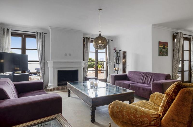 Foto e7905069-1d47-4ef6-9b54-4943f6c5dbc2. Chalet avec piscine dans La Quinta Benahavís