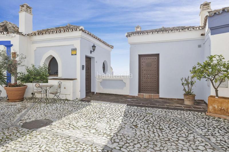 Foto 49069489-36b8-426c-9839-d3b6c8615f51. Chalet con piscina in La Quinta Benahavís