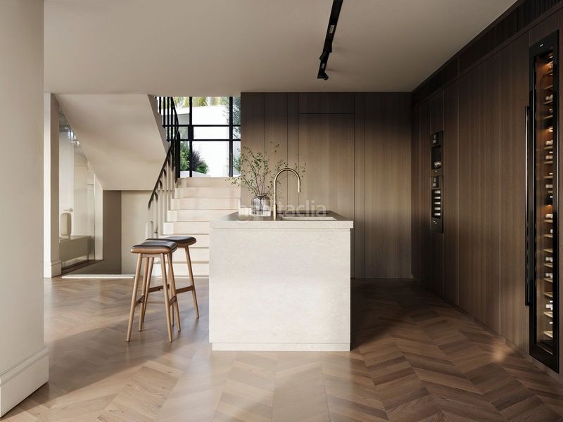 Foto 62345fc7-384c-4c47-a4bc-8920ef365ab3. Xalet amb aparcament piscina a Las Brisas Marbella