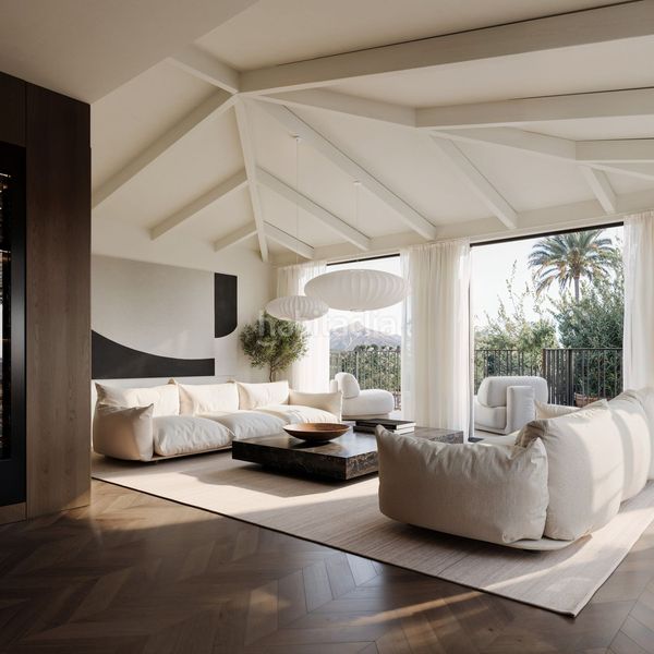 Foto f917b2e2-4161-43ff-ab3b-397a1110e428. Xalet amb aparcament piscina a Las Brisas Marbella