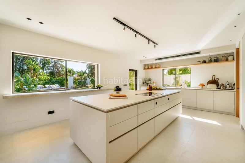 Foto dd01364f-8a93-4d62-90ac-0792fb2f172d. Chalet en Nueva Alcántara Marbella