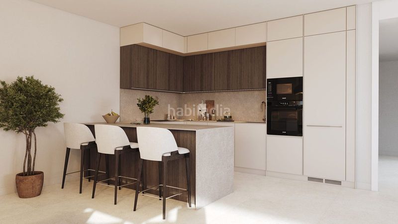 Foto 7ca5fca2-a5a3-4da9-a481-51d002f4b883. Apartament amb aparcament piscina a Martín Carpena - Torre del Río Málaga