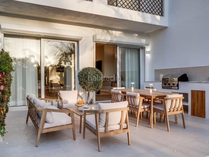 Foto f6229809-f7ef-47fd-b261-e12064ac915f. Casa adossada amb aparcament piscina a Aloha Marbella
