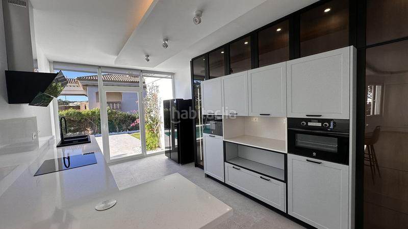 Foto 4c4ddab1-a42f-4a29-8e34-2a5dcbf6c581. Chalet en Alcorrín Manilva