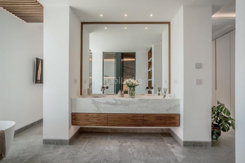 Foto 715373cc-ac42-4ea6-b271-10278ae16483. Chalet mit parking pool in La Quinta Benahavís