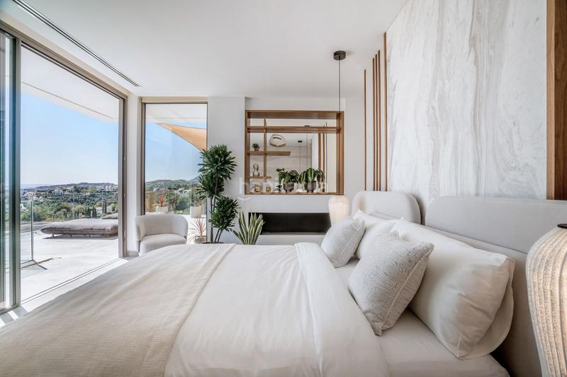 Foto a8fae293-d60f-477b-9d0f-fba5b0f41ef9. Chalet mit parking pool in La Quinta Benahavís