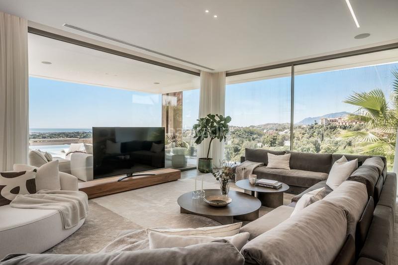 Foto f505e3ae-d544-4f04-9aee-aeb47a44f1af. Chalet mit parking pool in La Quinta Benahavís