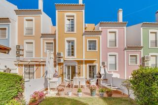 Casa adossada a Bahía de Casares