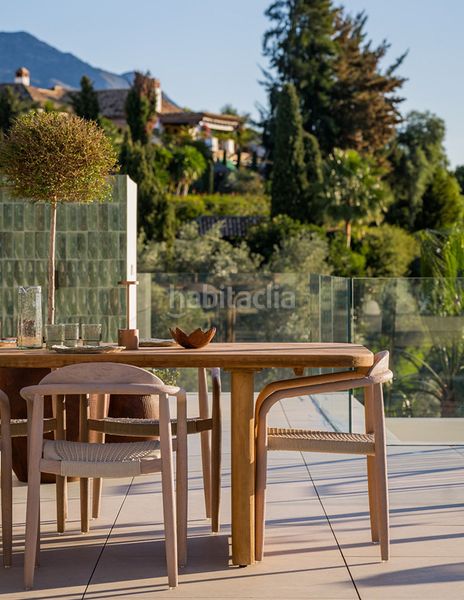 Foto d7de5aaf-2062-4fe1-9a07-d8f702c7dad0. Xalet amb aparcament piscina a Los Naranjos Marbella