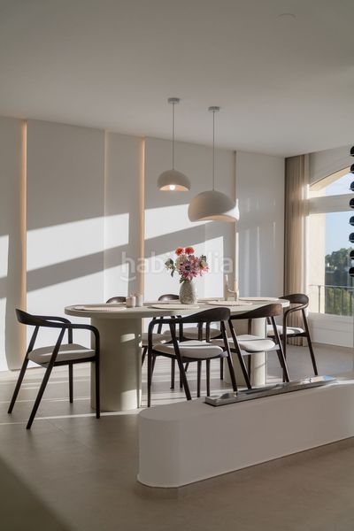 Foto 44b7c665-4f56-480f-86fd-9a8b322235c3. Casa adossada amb piscina a La Quinta Benahavís