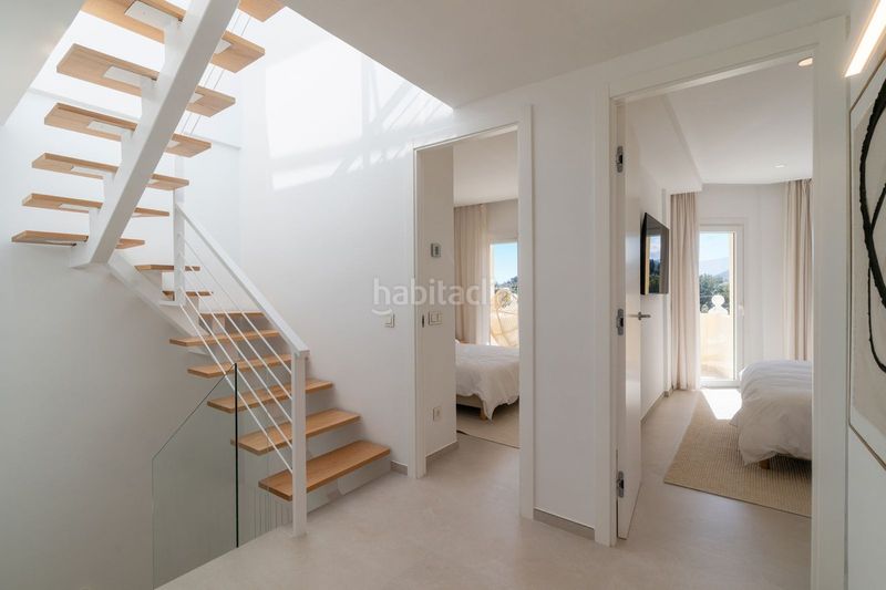 Foto 4811502f-9c94-4fd9-bd2f-e6084bedf5f6. Casa adossada amb piscina a La Quinta Benahavís