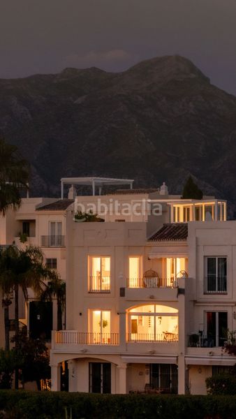 Foto 5edfad09-6999-4a45-af4a-1c574d56283a. Casa adossada amb piscina a La Quinta Benahavís