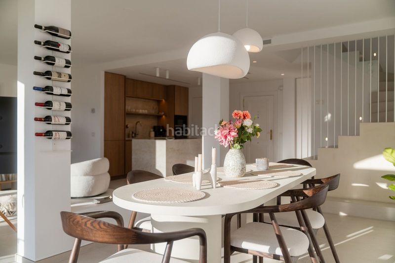 Foto bbd22637-5ea2-41ec-9f7e-0671a08eac0b. Casa adossada amb piscina a La Quinta Benahavís