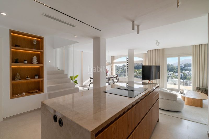 Foto da8e2b1a-e48f-4de9-8b53-e164813e91dc. Casa adossada amb piscina a La Quinta Benahavís