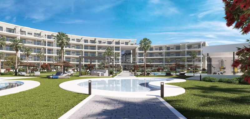 Foto e7656343-91b0-4adc-b260-78c24d57b661. Planta baixa amb aparcament piscina a La Duquesa Manilva