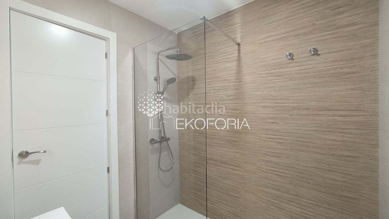 Foto abb6b96b-745c-4ed7-86f0-f1c70765de12. Pis amb calefacció a El Alborgí Paterna