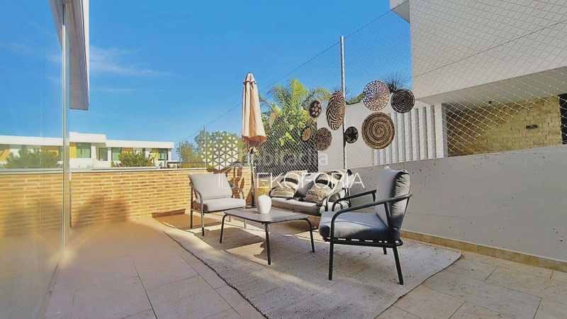Foto 3842f5dd-e1cd-440a-9ae1-6fd7743ba333. Casa amb calefacció piscina a San Antonio de Benagéber