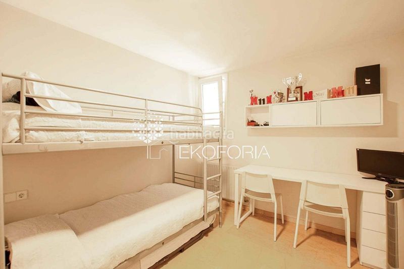 Foto 4825cf14-7331-4d91-ac91-86fd382f0435. Casa adossada a Rocafort