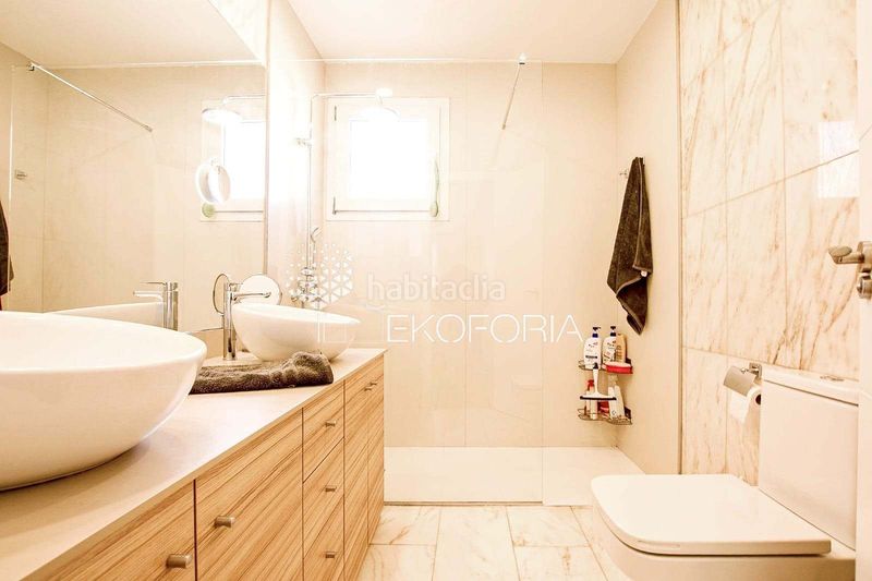 Foto 89a3902a-0420-4ae9-9126-00b82afe28eb. Casa adossada a Rocafort