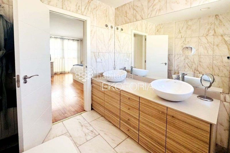 Foto 9e276a77-eba1-45a6-bdd4-f697576e4da2. Casa adossada a Rocafort
