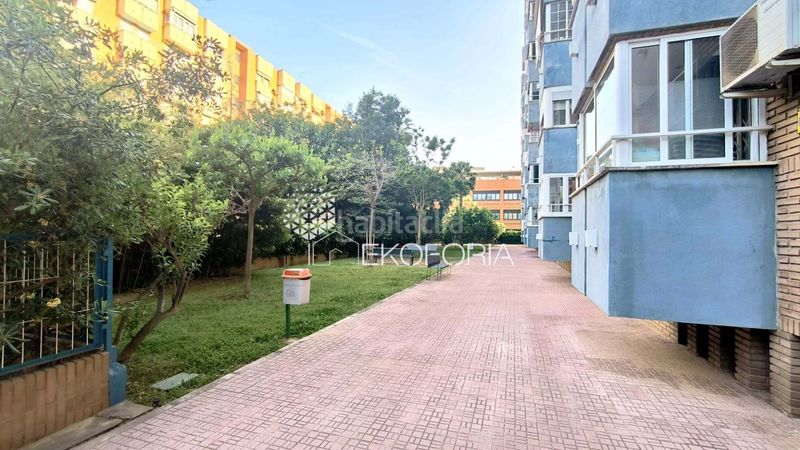 Foto f2b10c38-870b-43c3-91b5-e335ffa1121f. Pis amb calefacció a Barrio de Patraix Valencia
