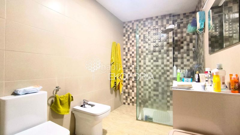 Foto b523f43e-f2e5-490f-9857-01ed72f5e960. Casa amb calefacció a Benifaraig Valencia