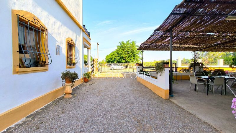 Foto ca5b4458-a2ec-4d55-abd9-e2fce625a994. Casa amb calefacció a Riba - roja de Túria