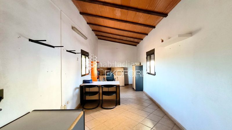 Foto f60bd76b-ebb6-44d7-a5b1-ee47751175ad. Casa amb calefacció a Riba - roja de Túria