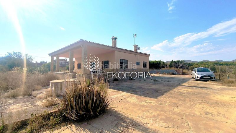 Foto 19b549f3-fe42-4434-ab88-41c3d52cc628. Casa amb piscina a Corralet-Bonanza-Tres Rutas Náquera