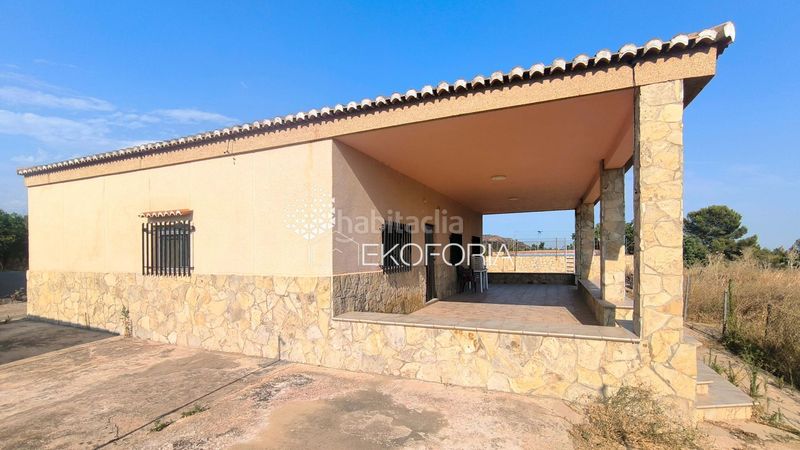 Foto 46295dcc-c31e-4481-8032-d4eb208be767. Casa amb piscina a Corralet-Bonanza-Tres Rutas Náquera