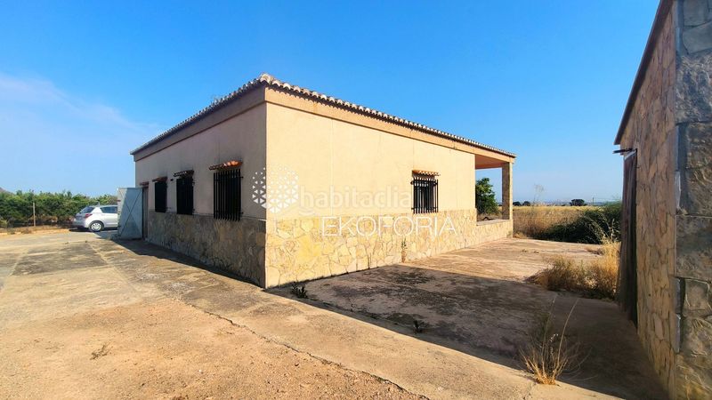 Foto de7b9cc8-bf54-4fbb-8ced-5831c60ddca0. Casa amb piscina a Corralet-Bonanza-Tres Rutas Náquera