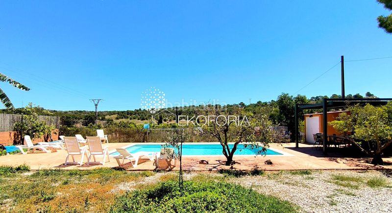 Foto 1338638c-fb3a-422c-8953-097ebe27b4bf. Casa amb calefacció piscina a Alfinach - Monasterios Puçol