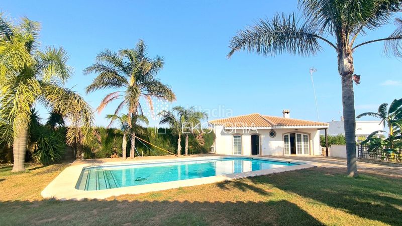 Foto 934d919e-e6b7-4e72-a470-b93c06f485a5. Maison avec chauffage piscine dans La Conarda-Montesano Bétera