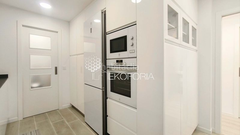 Foto f92e7bed-0a23-47b6-b6e7-e975d842f74b. Àtic amb calefacció a Sant Francesc Valencia