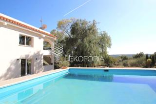 Maison à Monte Real. Chalet reformado en 5000 m2 a 20 minutos de valencia