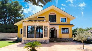 Maison à Pla dels Aljubs. Villa de prestigio a 25 minutos de valencia confort, serenidad y