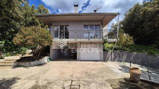Casa a Cumbres de Calicanto. Villa a 20 minutos de valencia con terreno rústico de 6.000 m