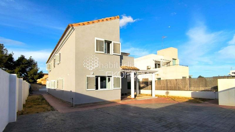 Foto 82a5b273-fd07-46ef-a111-f3bda44da381. House with heating pool in La Conarda-Montesano Bétera