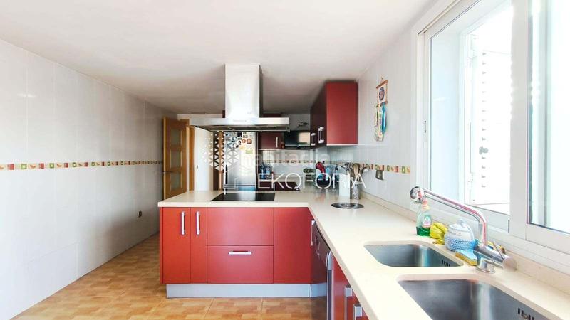 Foto a68251dc-80ba-4cb6-9241-93f6b96df0d5. House with heating pool in La Conarda-Montesano Bétera