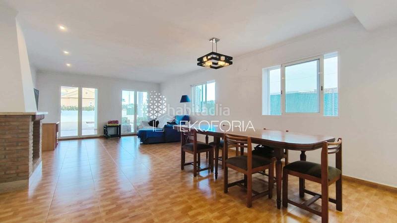 Foto bd5ff1c3-4278-4a39-af30-c388cc71ec1d. House with heating pool in La Conarda-Montesano Bétera