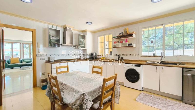 Foto 14c4c302-a99f-442d-99bf-7442fafe3937. Casa amb calefacció piscina a Pla dels Aljubs Pobla de Vallbona (la)