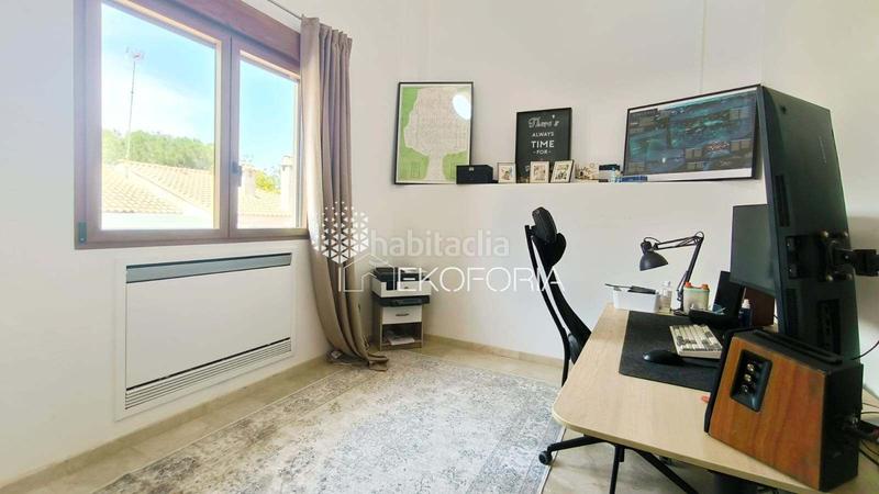 Foto d6d45f2a-71f9-42d2-8709-e900d7e3237d. Casa amb calefacció piscina a Pla dels Aljubs Pobla de Vallbona (la)