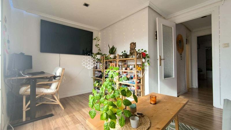 Foto d9948f1c-5dd6-4d1a-b5bb-955b12f82cd2. Flat in Aiora Valencia