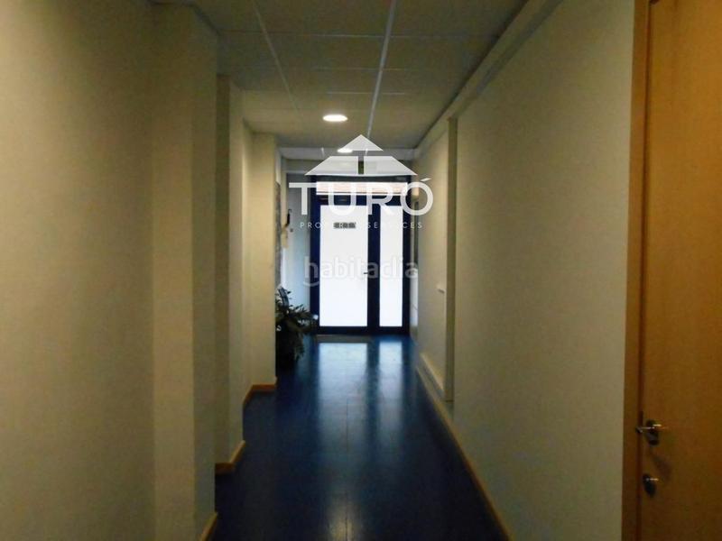 Foto 9f706ed2-7da6-489a-a728-54f989e29867. Business premise in La Bordeta Barcelona