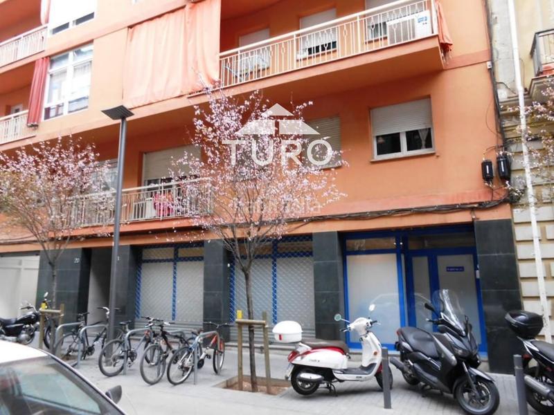 Foto fdbb227e-0433-4e05-8048-9ee199f145df. Business premise in La Bordeta Barcelona