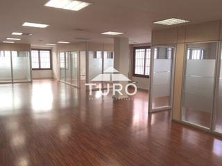 Oficina  Calle de numància. Oficina en venta en rentabilidad cnumancia