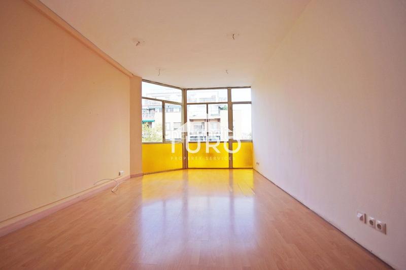 Foto 7049fb92-3040-4f75-afff-9e2e4b25b307. Location bureau dans Vilapicina - Torre Llobeta Barcelona