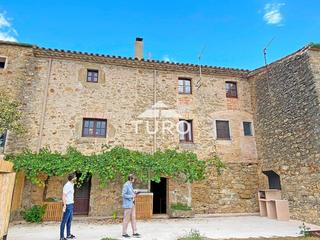 Semi detached house in Nou